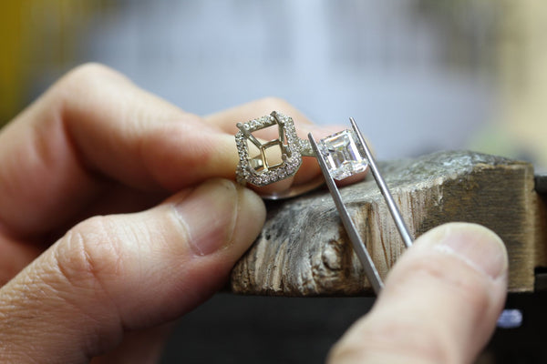 Custom Design Jewelry and Engagement Ring  Jacksonville | Jax Jewelers House Jacksonville FL